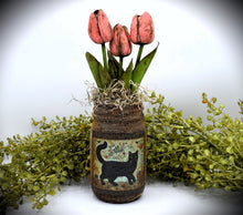 Load image into Gallery viewer, Primitive Black Cat Folk Art Mason Jar Tulip Floral Arrangement, Country Primitive Farmhouse Home Decor, Spring and Summer, Cottagecore