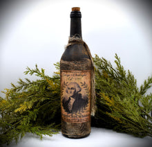 Load image into Gallery viewer, George Washington Straight Rye Whiskey Bottle, 1797, Antique Distressed Style Reproduction Whiskey Wine Bottle Centerpiece
