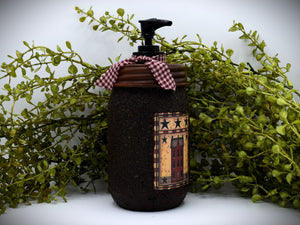 Grubby Hand Soap Dispenser Country Salt Box House, Mason Jar Soap Pump & Folk Art Print, Country Farmhouse Bathroom Soap Dispenser