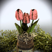 Load image into Gallery viewer, Primitive Black Cat Folk Art Mason Jar Tulip Floral Arrangement, Country Primitive Farmhouse Home Decor, Spring and Summer, Cottagecore