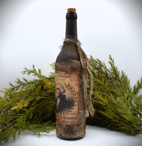 George Washington Straight Rye Whiskey Bottle, 1797, Antique Distressed Style Reproduction Whiskey Wine Bottle Centerpiece